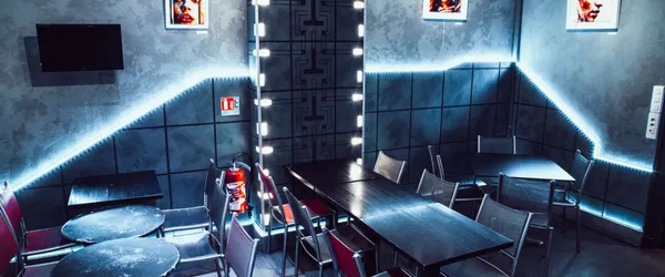 Le Dernier Bar Avant La Fin Du Monde - Image 2