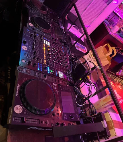 Guru Club - Bastille - Main image