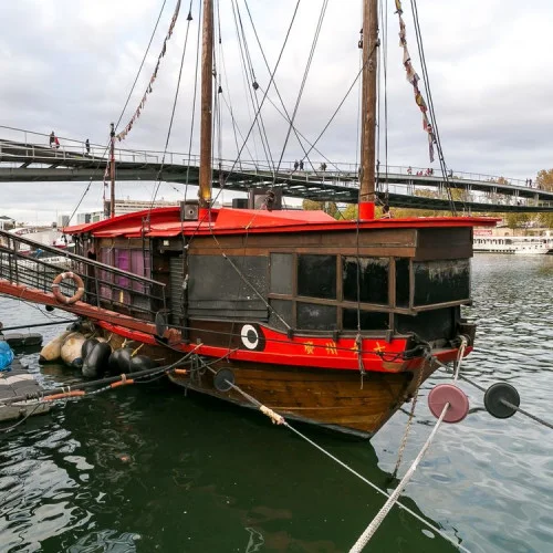 Dame De Canton - Main image